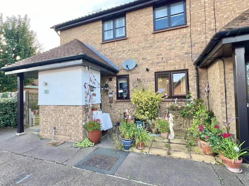 1 bed Ground Maisonette