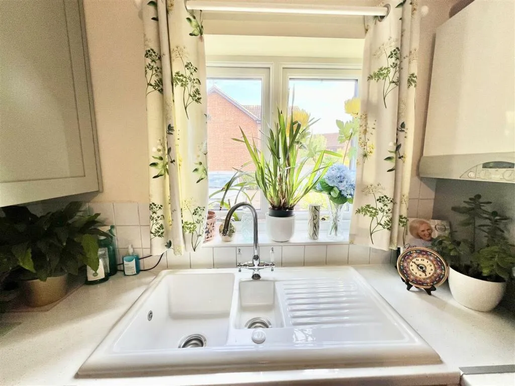 1 bed Ground Maisonette