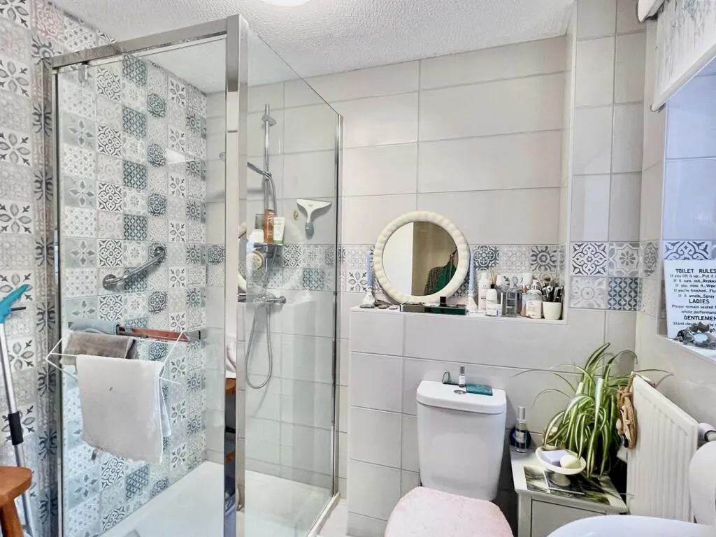 1 bed Ground Maisonette