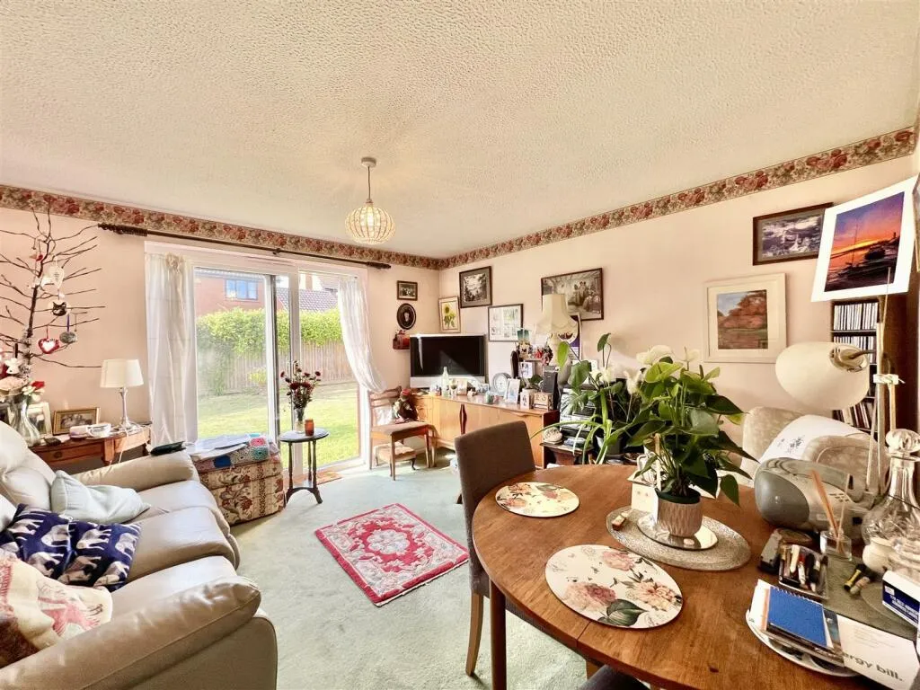 1 bed Ground Maisonette