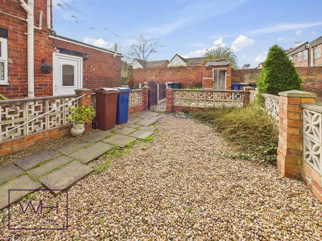2 bed Terraced