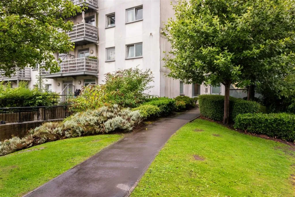 2 bed Apartment