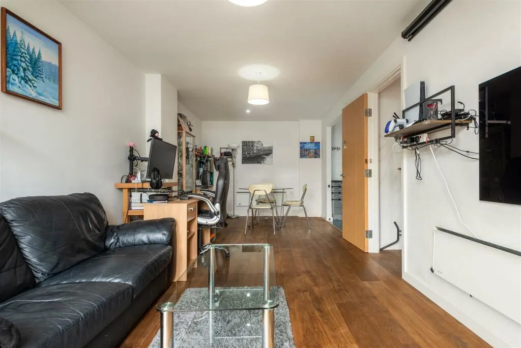 2 bed Apartment