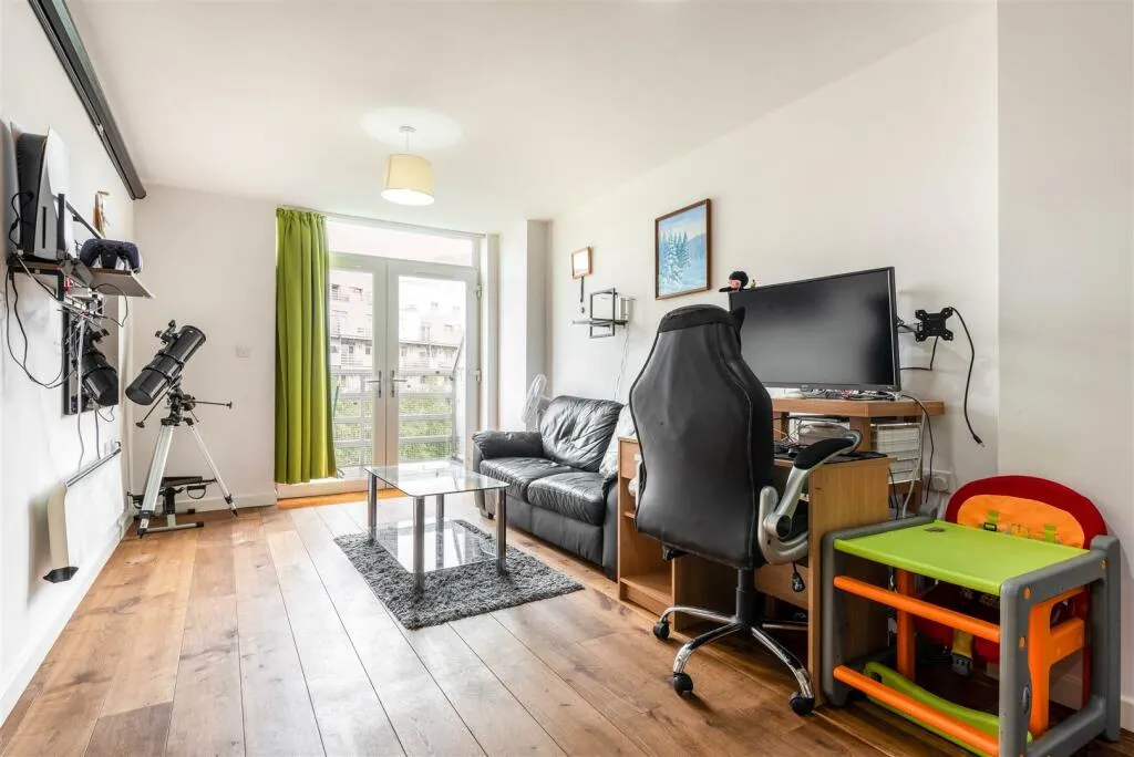 2 bed Apartment