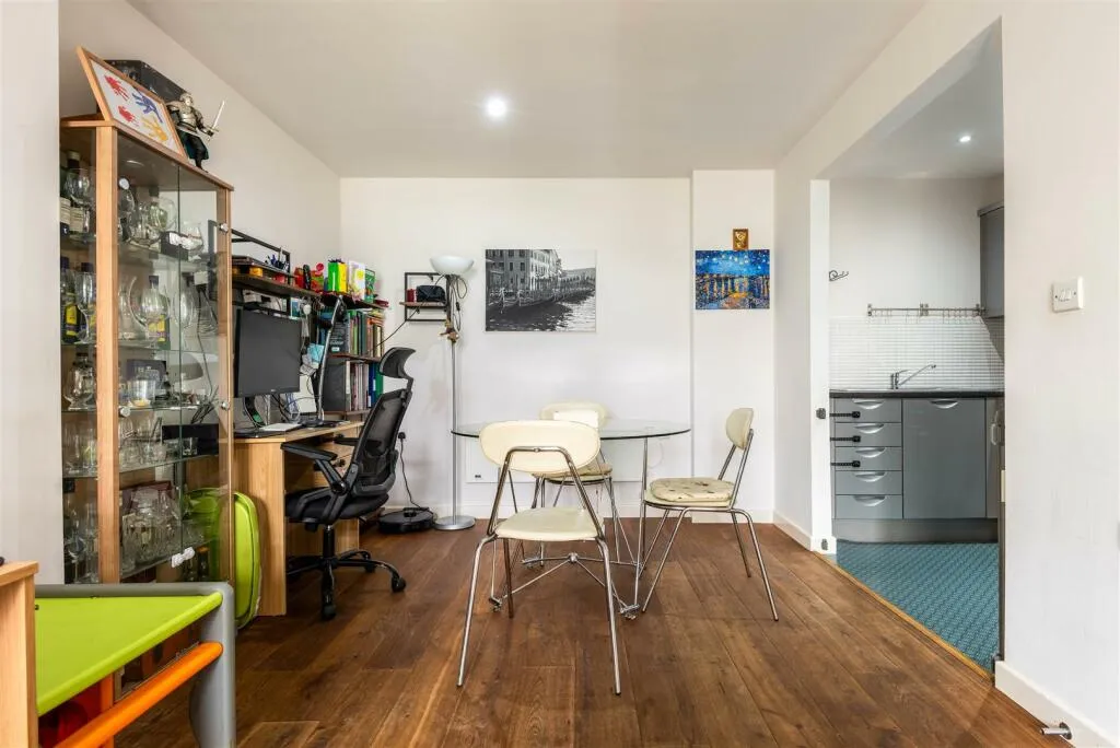 2 bed Apartment