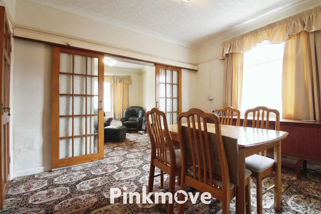 4 bed Detached
