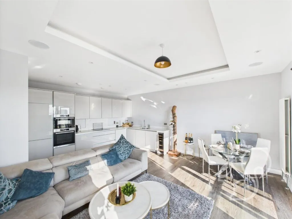 2 bed Apartment