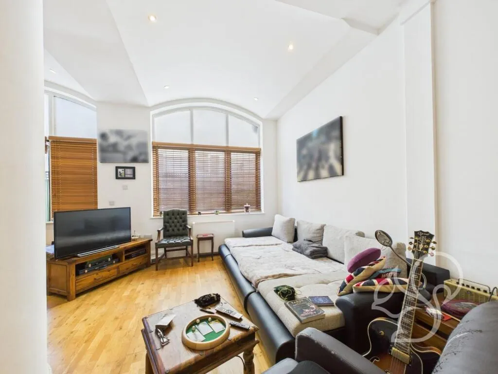 2 bed Apartment