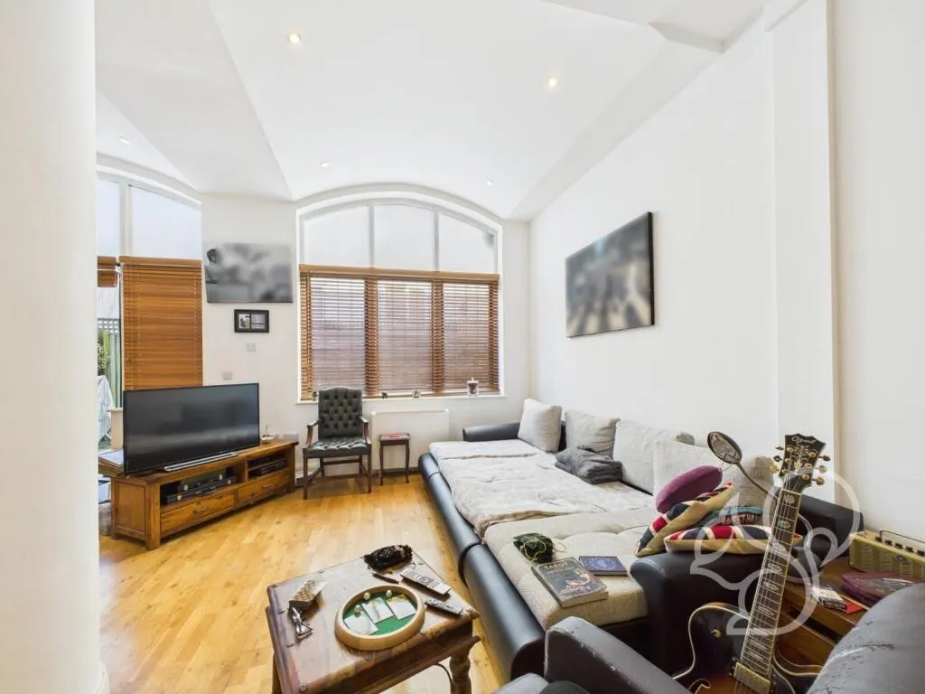 2 bed Apartment