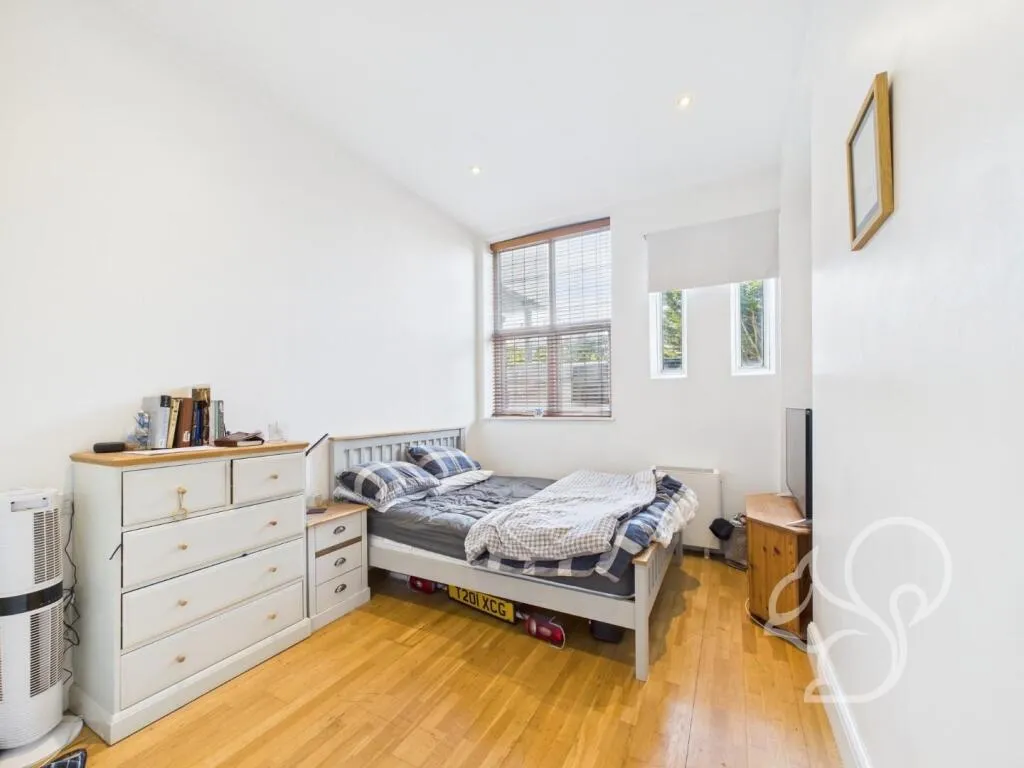 2 bed Apartment