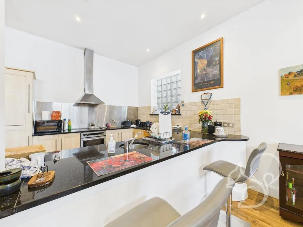 2 bed Apartment