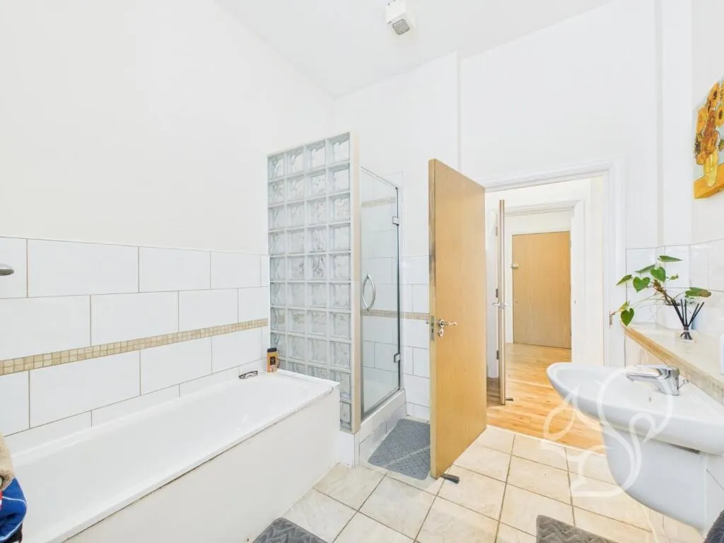 2 bed Apartment