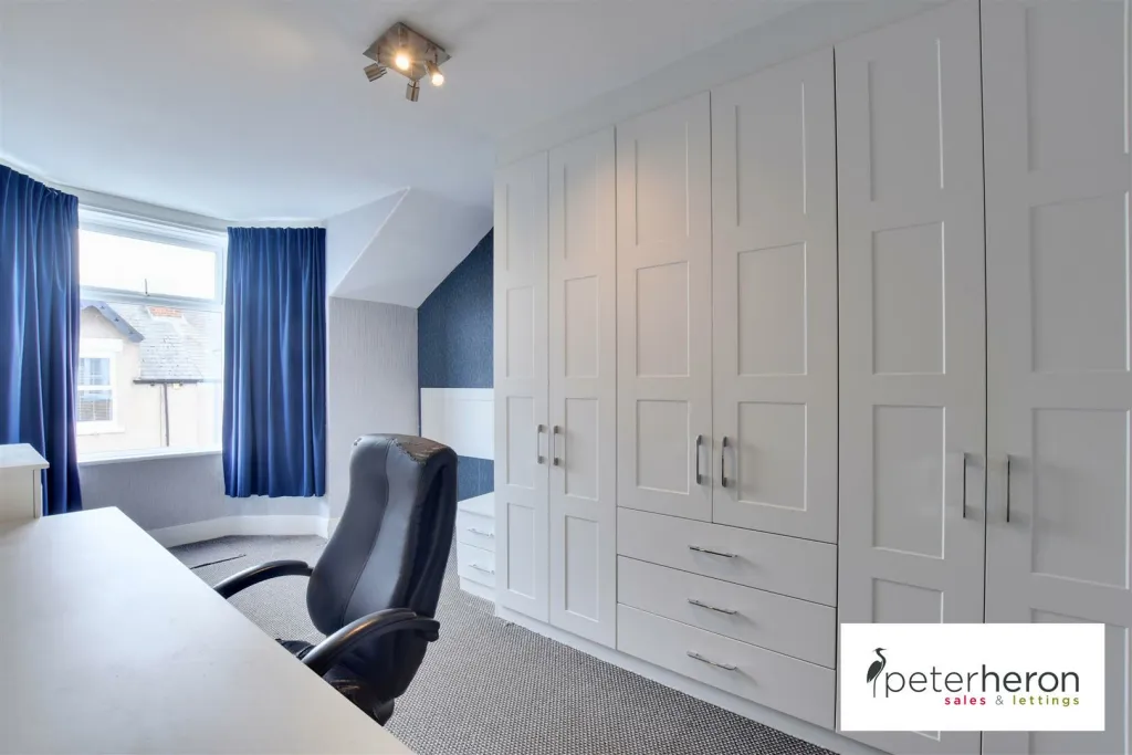 3 bed Terraced