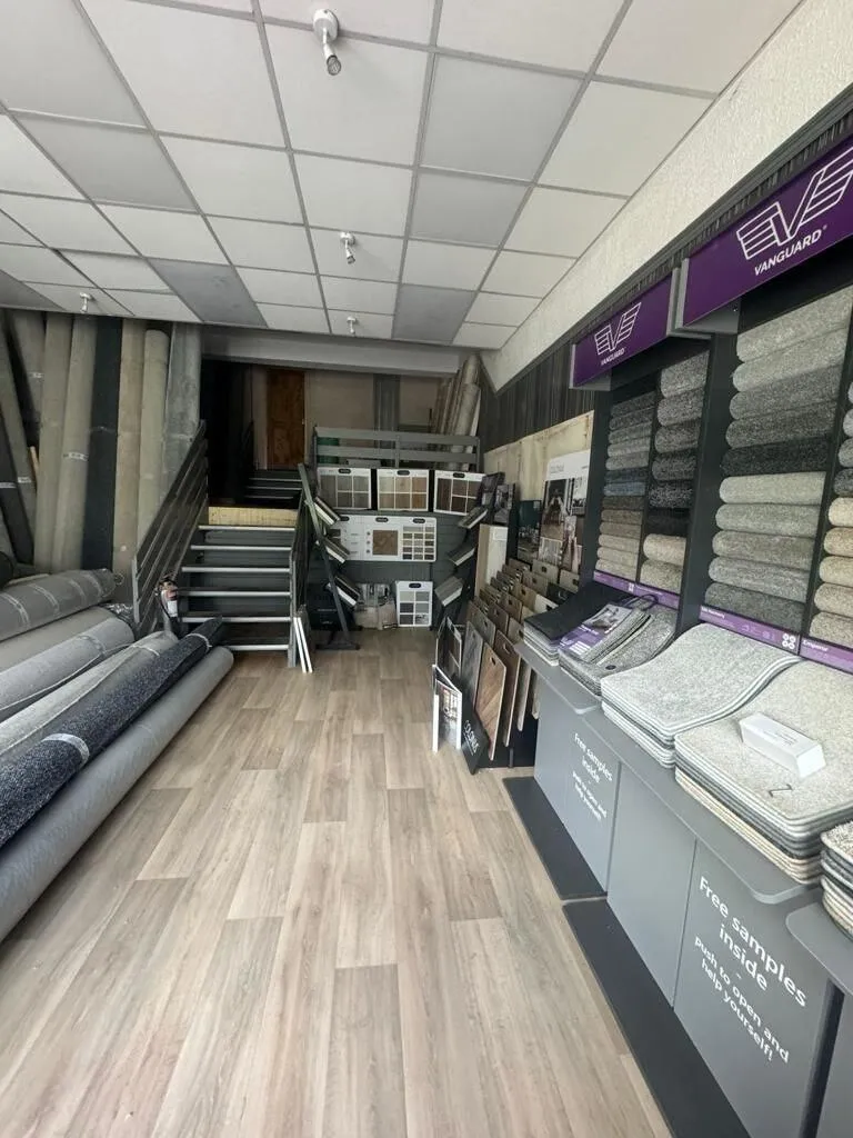 6 bed Mixed Use