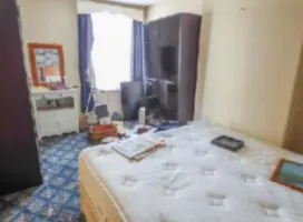 2 bed Shop