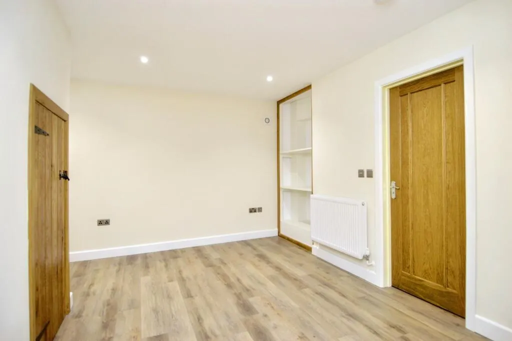 3 bed Block of Apartments
