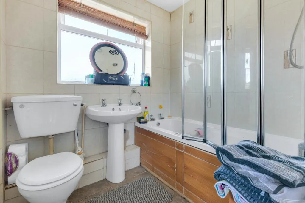 3 bed Semi-Detached