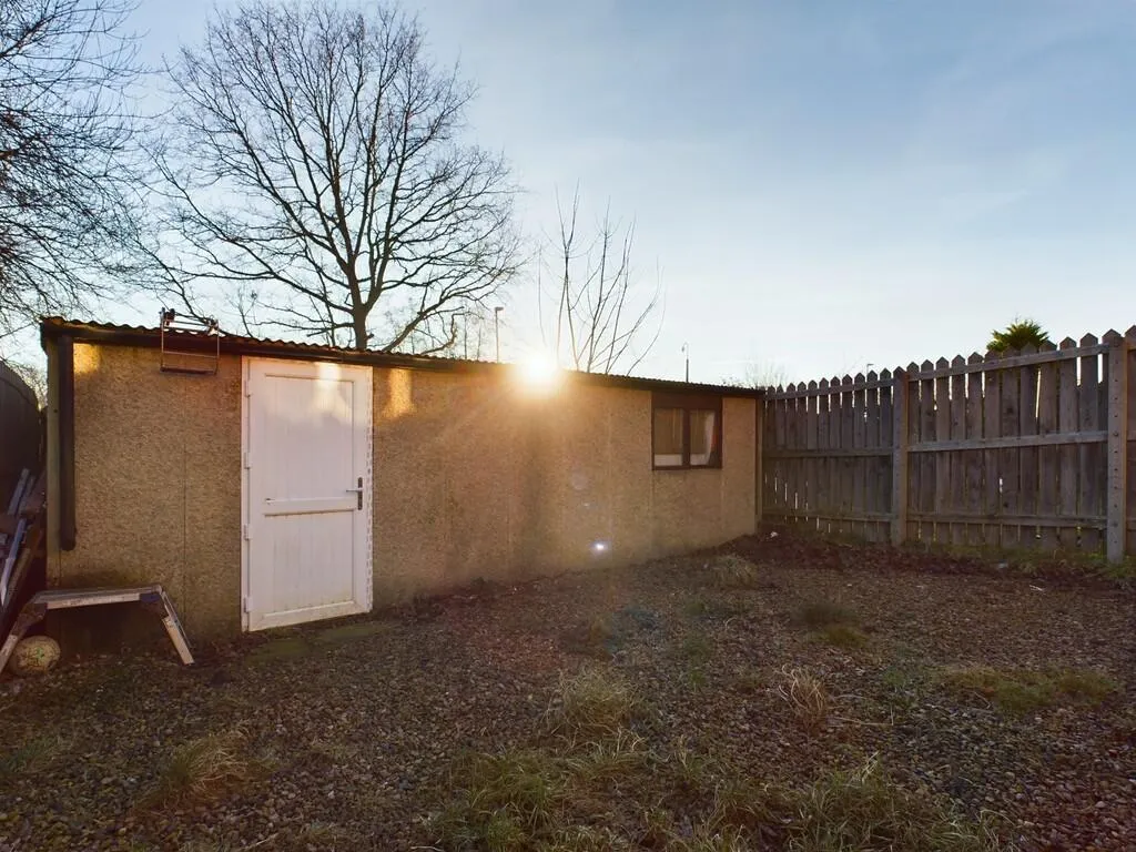 2 bed Semi-Detached
