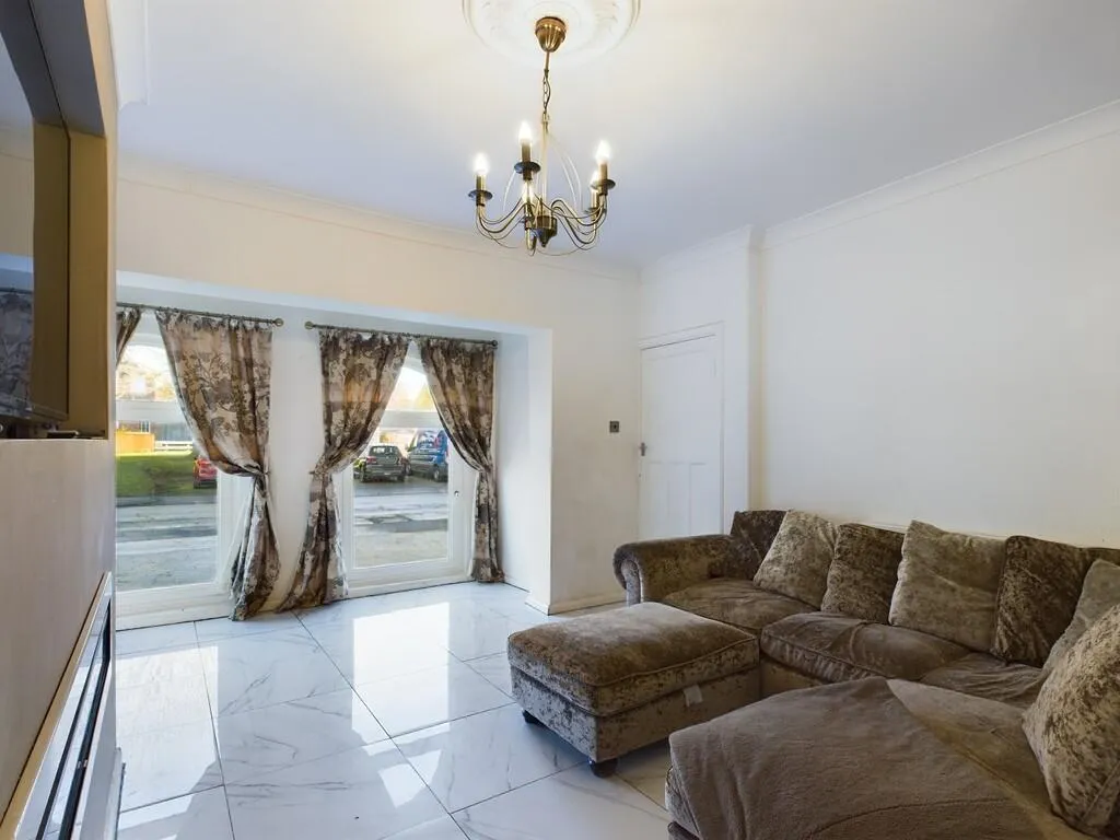 2 bed Semi-Detached