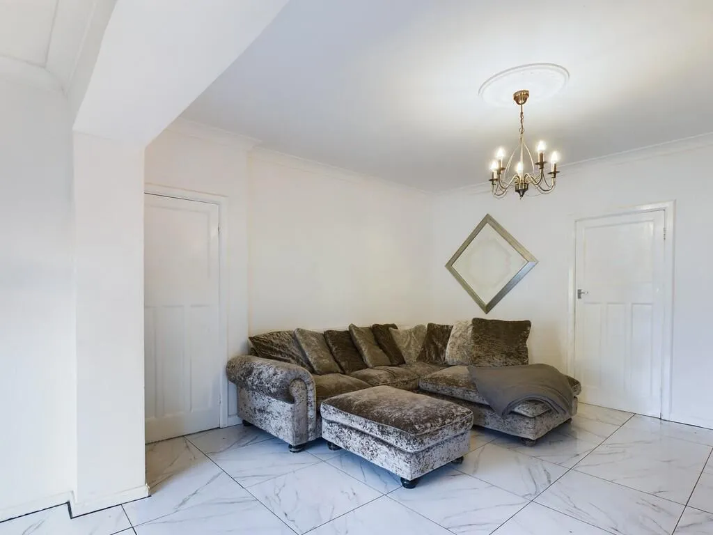 2 bed Semi-Detached