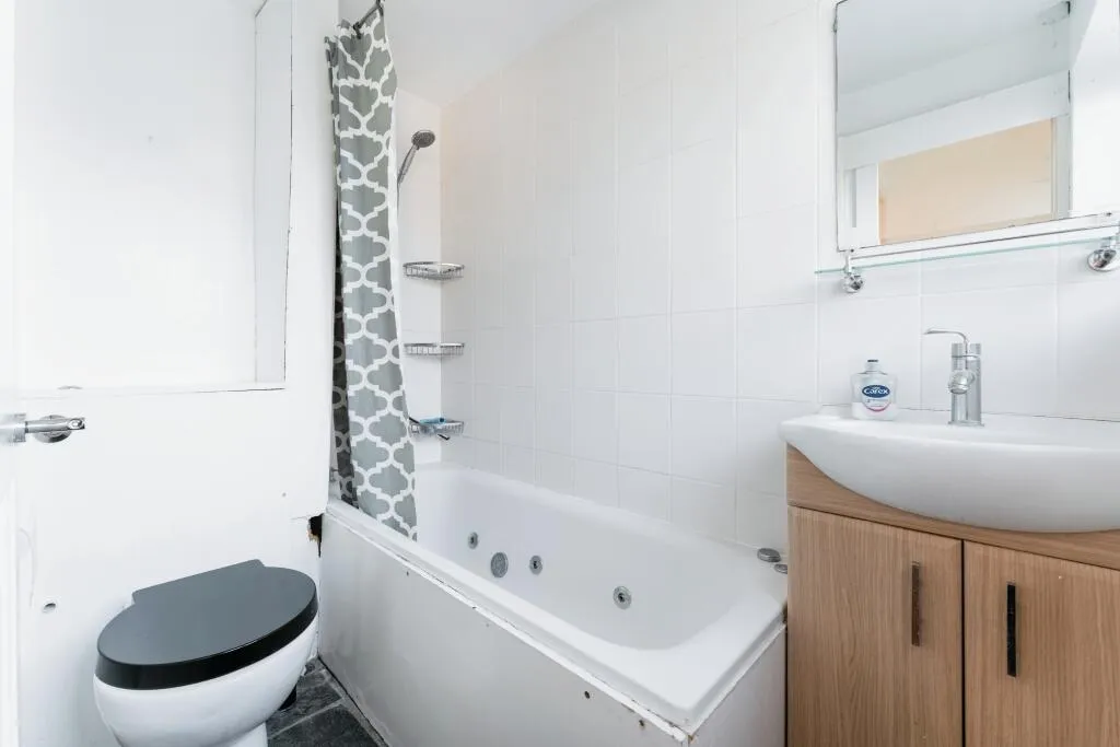 2 bed End of Terrace
