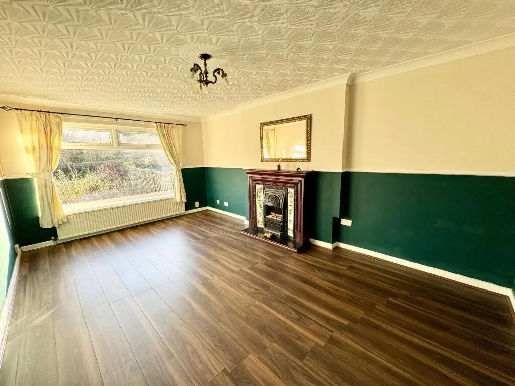 2 bed Semi-Detached Bungalow
