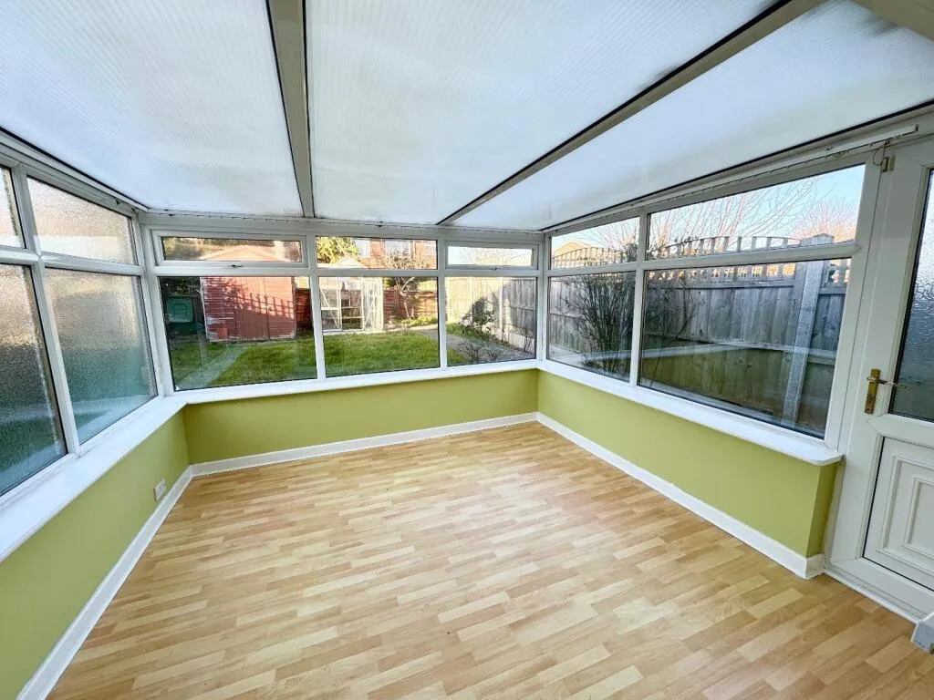 2 bed Semi-Detached Bungalow