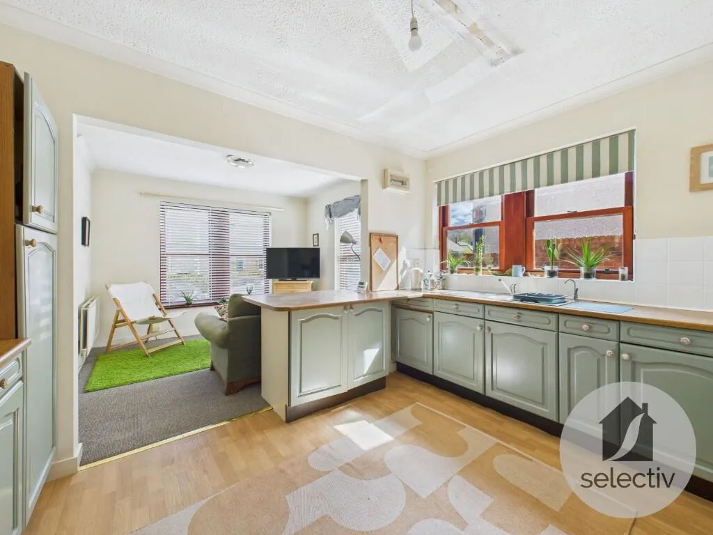 3 bed Semi-Detached