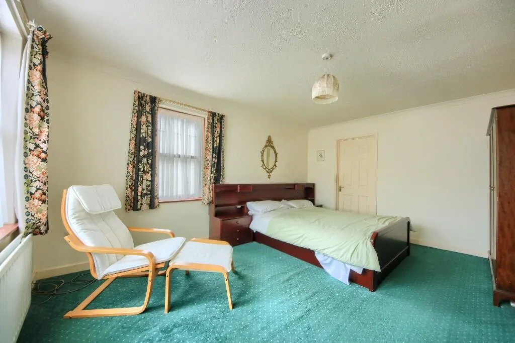 3 bed Semi-Detached
