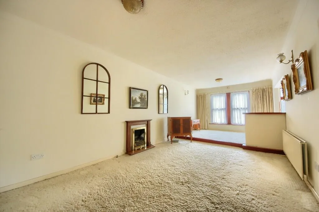 3 bed Semi-Detached
