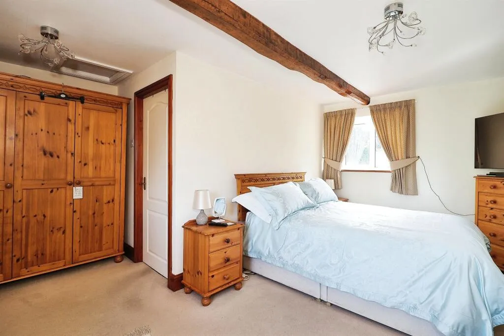 4 bed Detached