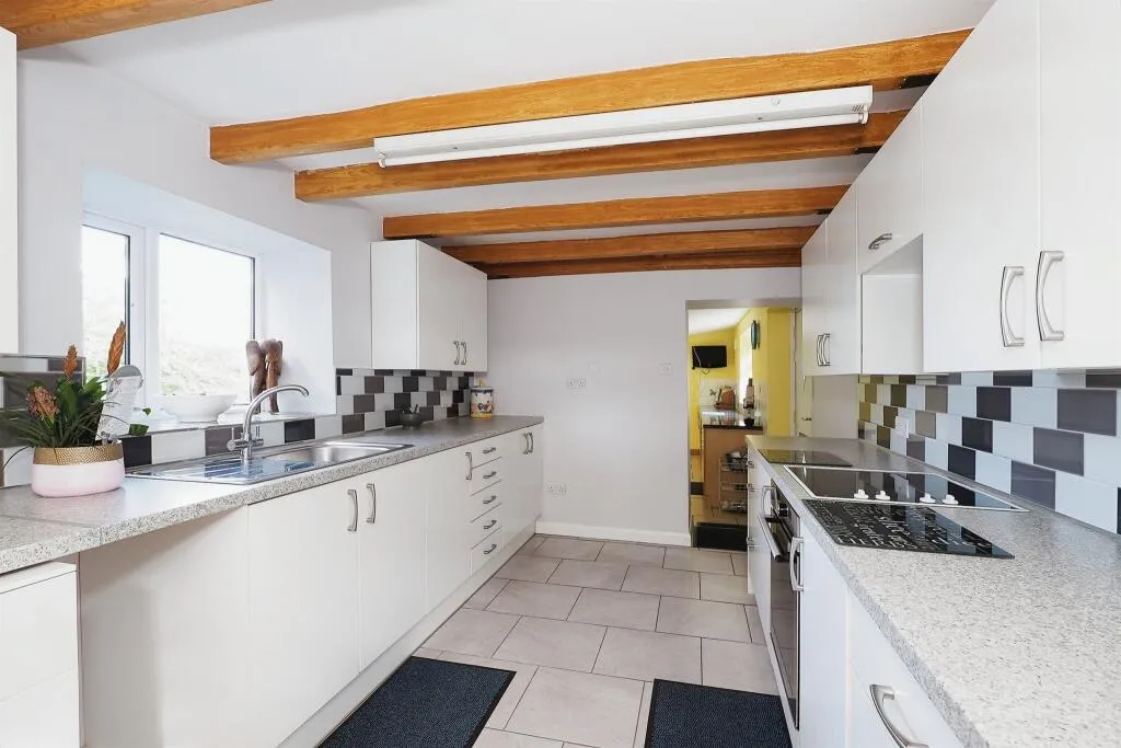 4 bed Detached