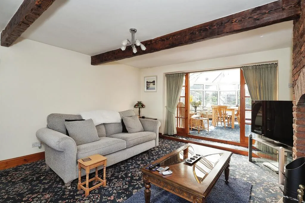 4 bed Detached