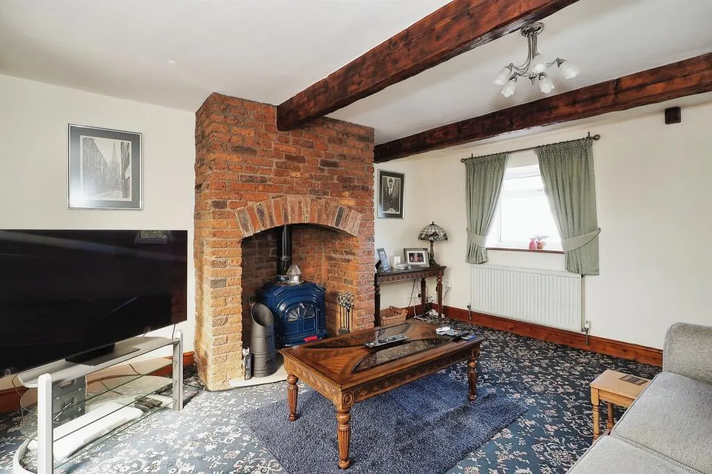 4 bed Detached