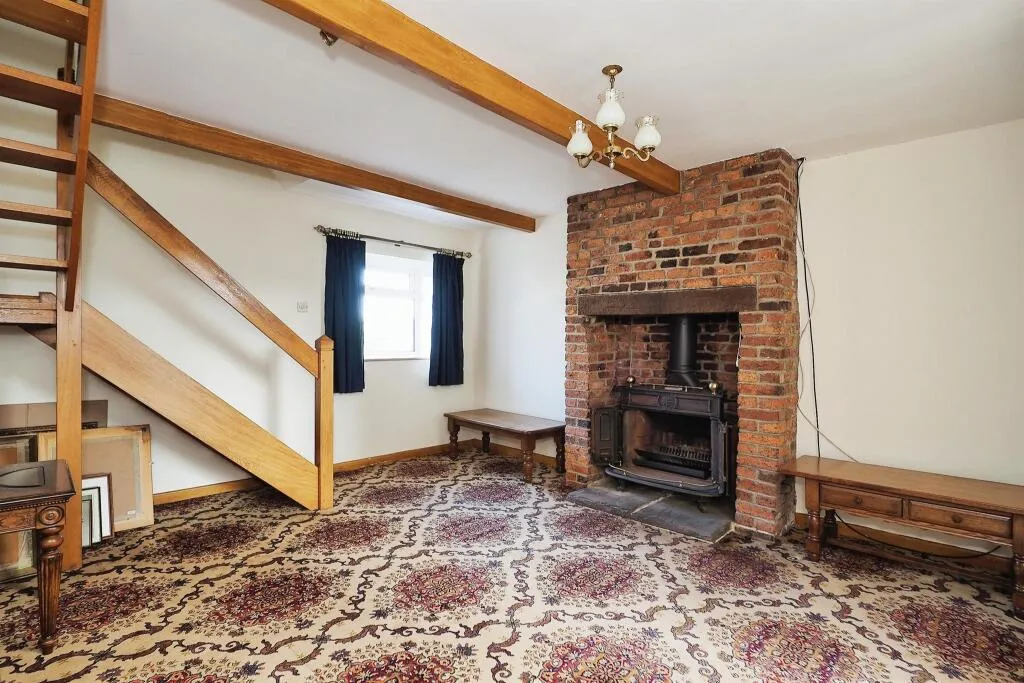 4 bed Detached