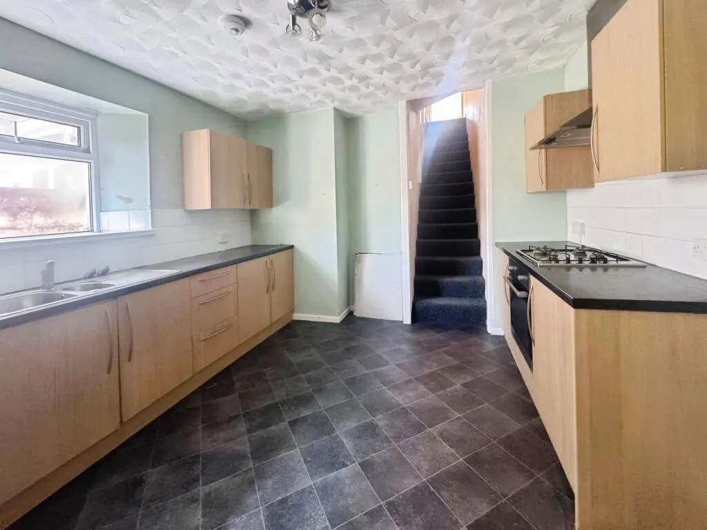 2 bed Mixed Use