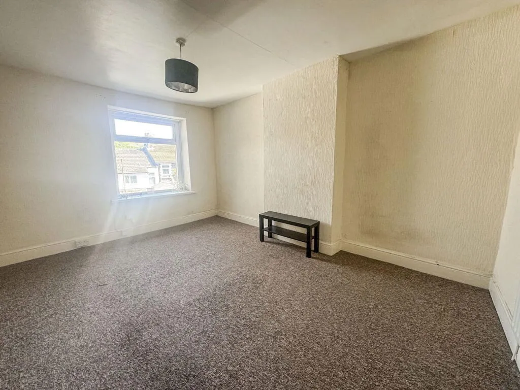 2 bed Mixed Use