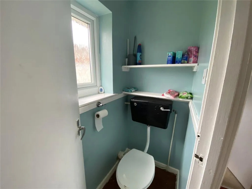 3 bed End of Terrace