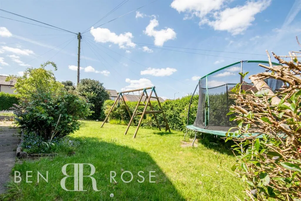 3 bed Semi-Detached
