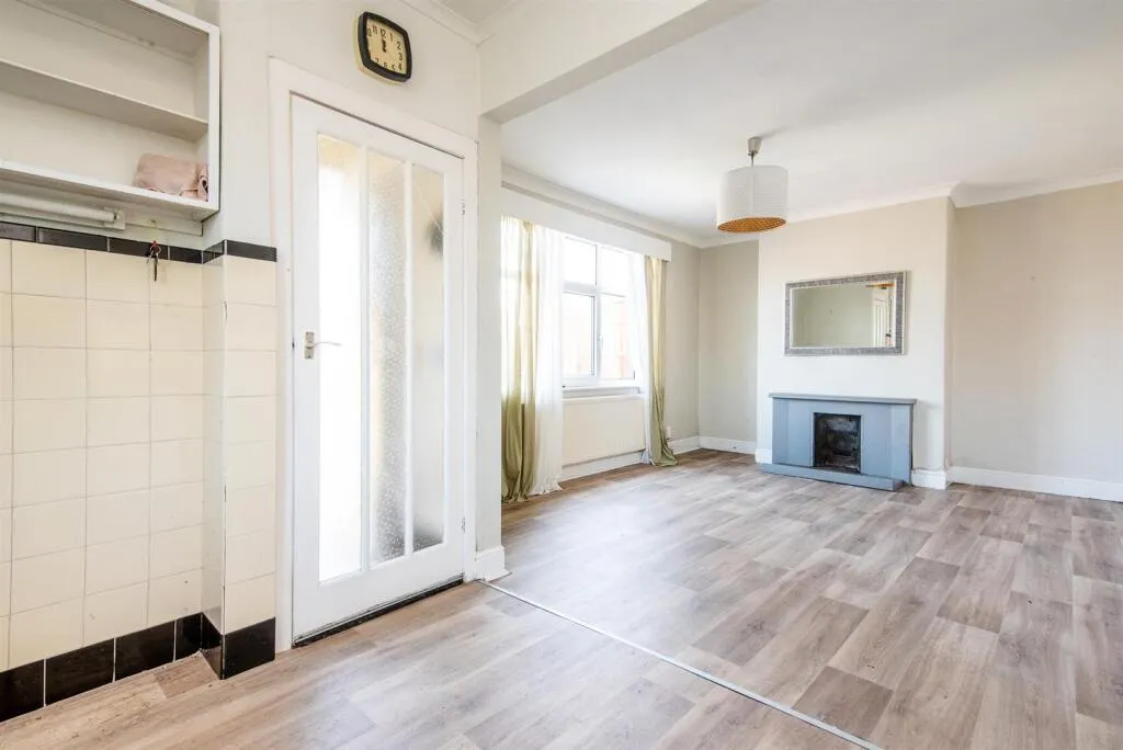 3 bed Semi-Detached