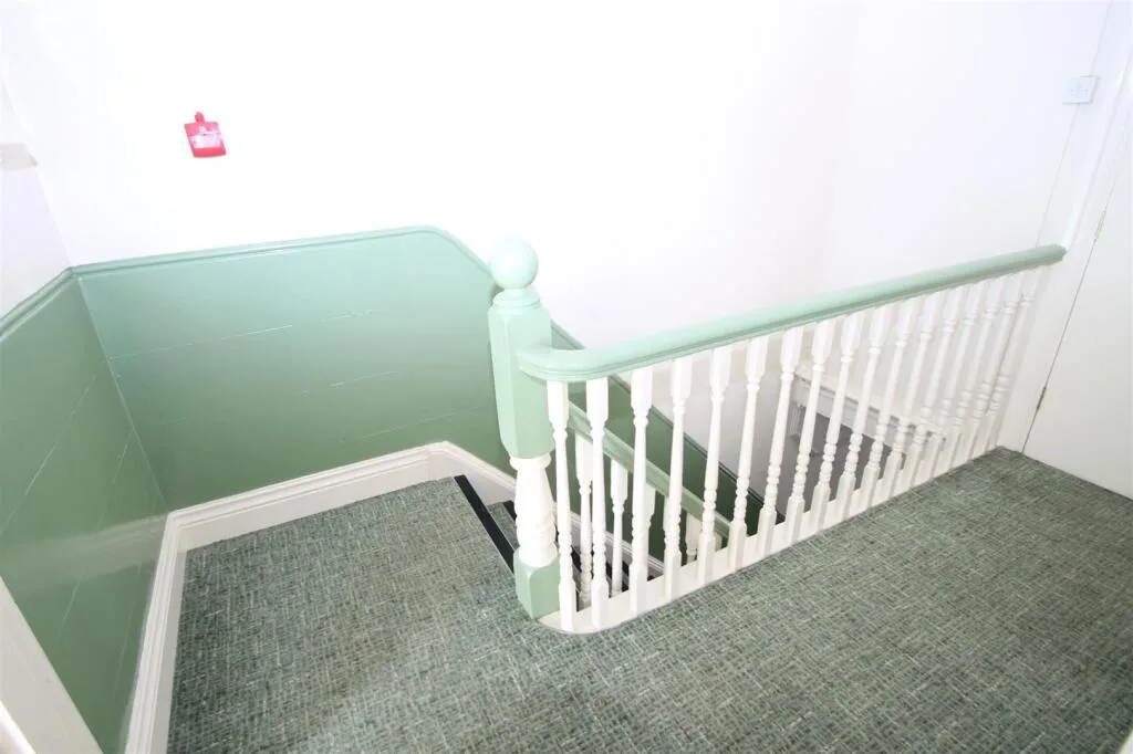 5 bed House Share