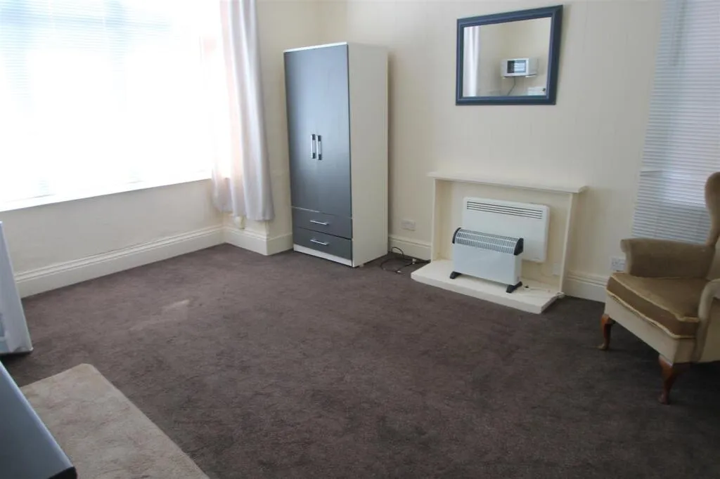 5 bed House Share