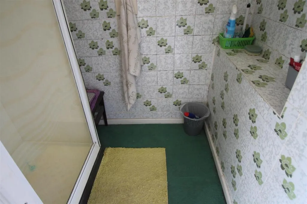 5 bed House Share