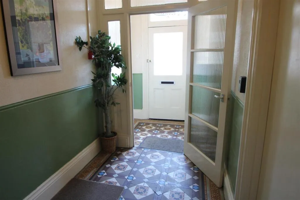 5 bed House Share
