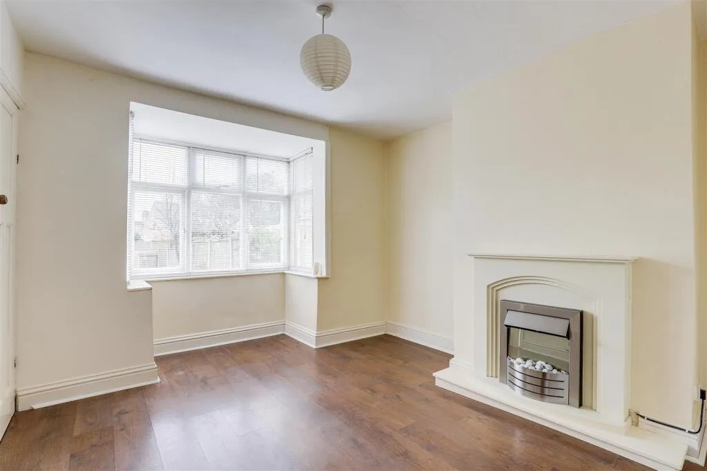 2 bed End of Terrace