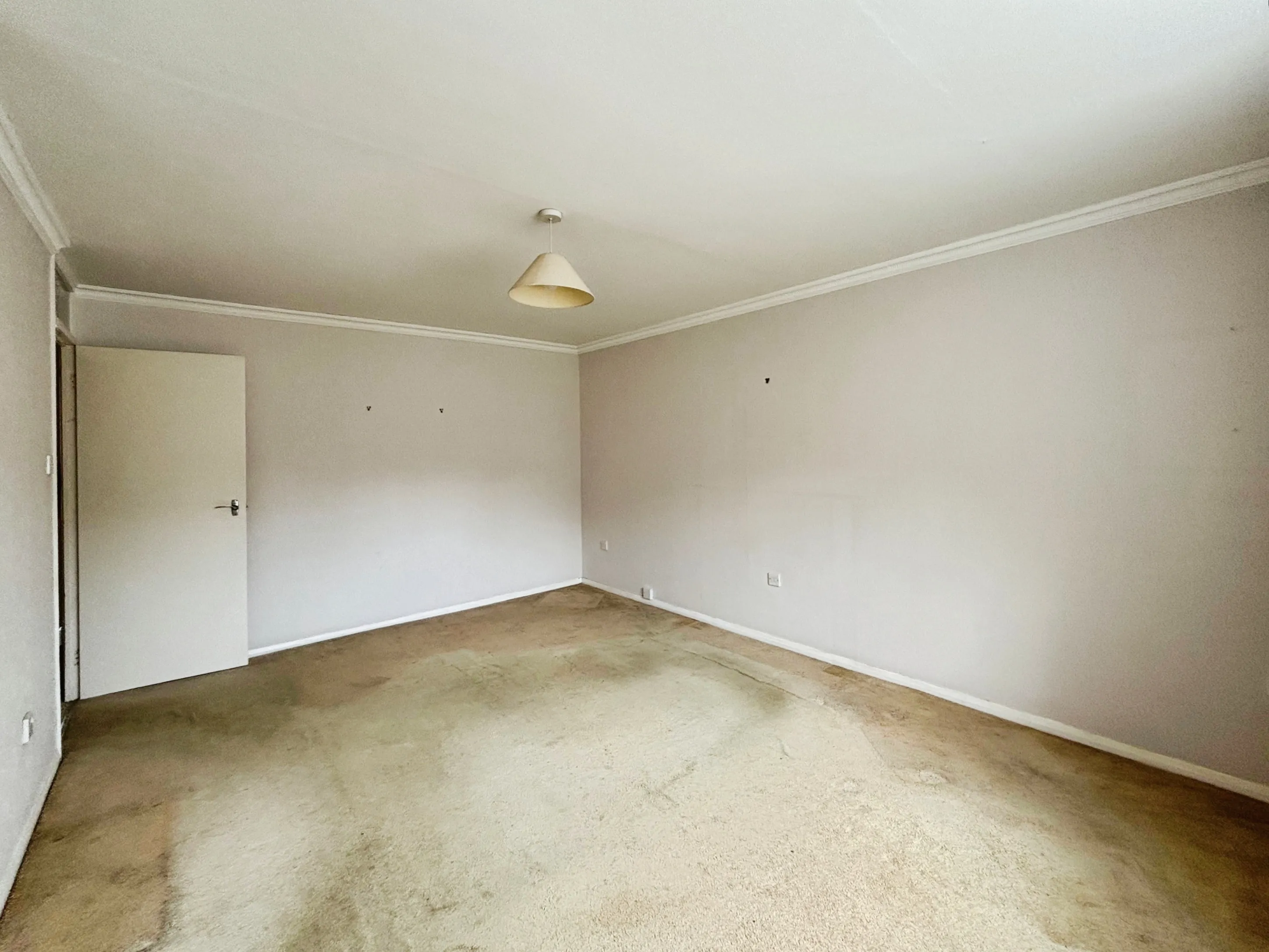 2 bed Ground Flat