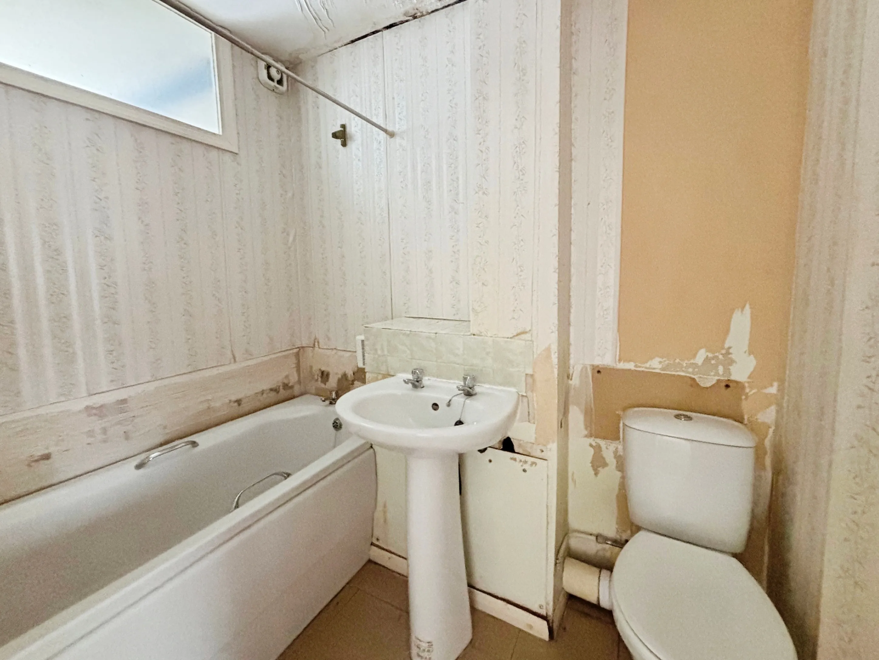 2 bed Ground Flat
