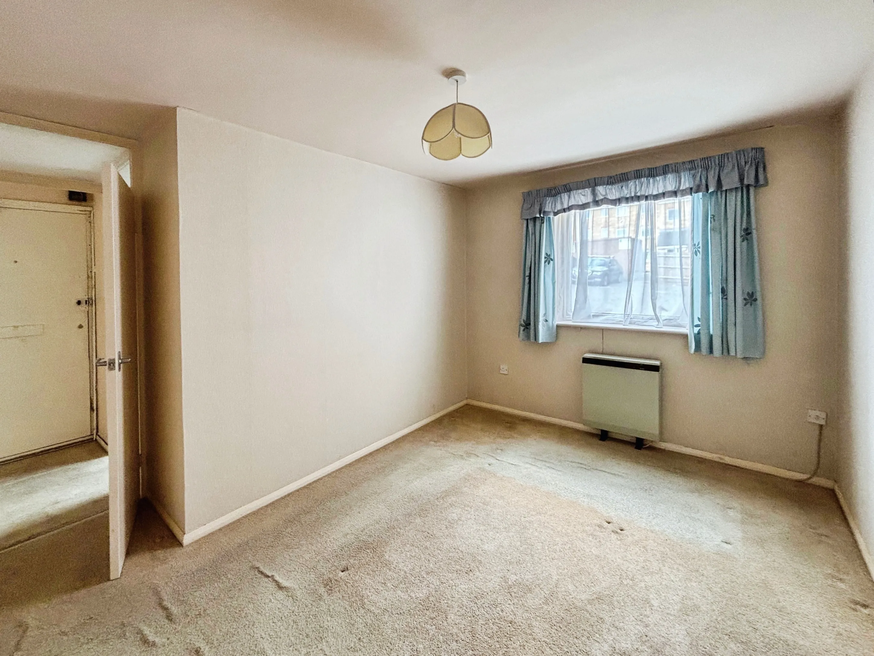 2 bed Ground Flat