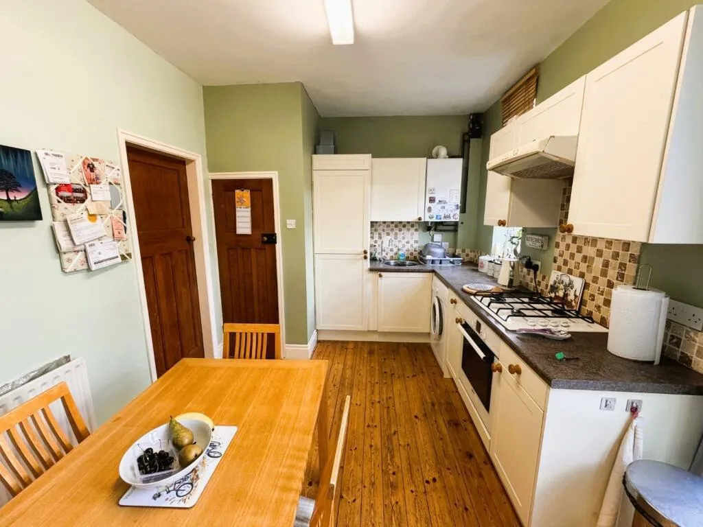 2 bed Semi-Detached