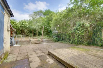3 bed Terraced